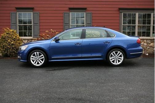 2017 Volkswagen Passat 1.8T SE w/Technology