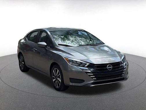 Gun Metallic 2025 Nissan Versa 1.6 SV