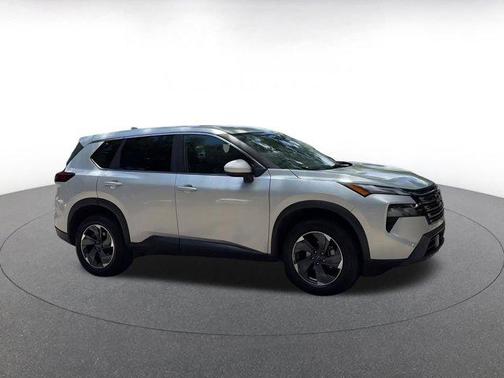 Brilliant Silver Metallic 2025 Nissan Rogue SV