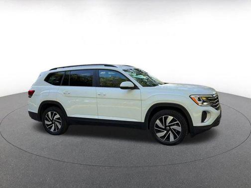 2025 Volkswagen Atlas 2.0T SE w/Technology 4MOTION