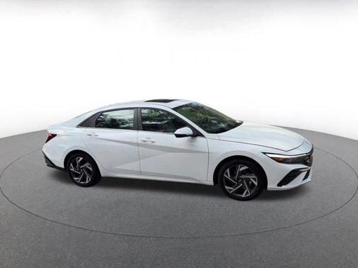 2025 Hyundai ELANTRA HEV Limited