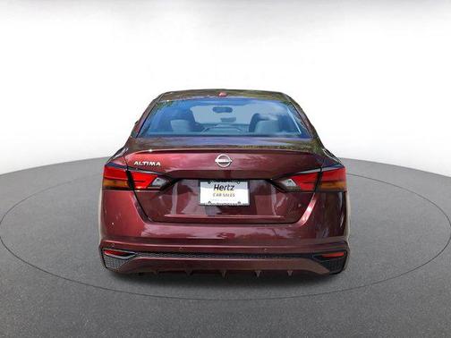 2025 Nissan Altima SV FWD