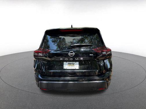 Super Black 2025 Nissan Rogue SV