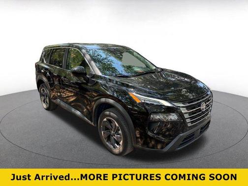 Super Black 2025 Nissan Rogue SV
