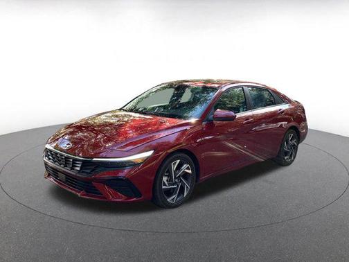 2025 Hyundai ELANTRA SEL