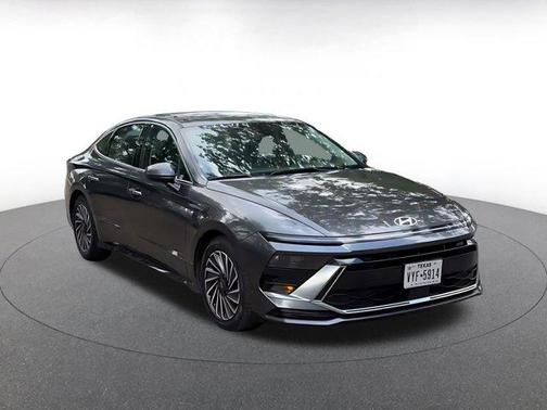 2025 Hyundai SONATA Hybrid SE
