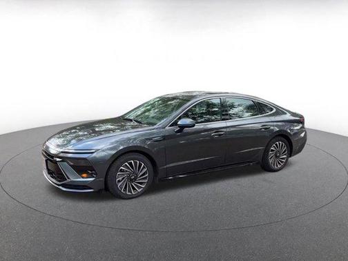 2025 Hyundai SONATA Hybrid SE