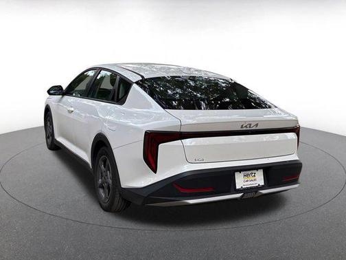 Snow White Pearl 2025 Kia K4 LXS
