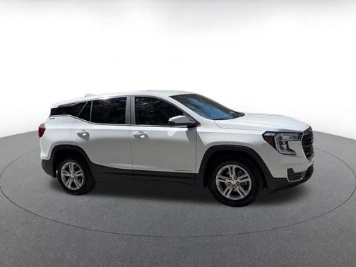 Summit White 2024 GMC Terrain SLE