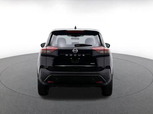 Super Black 2025 Nissan Rogue SV