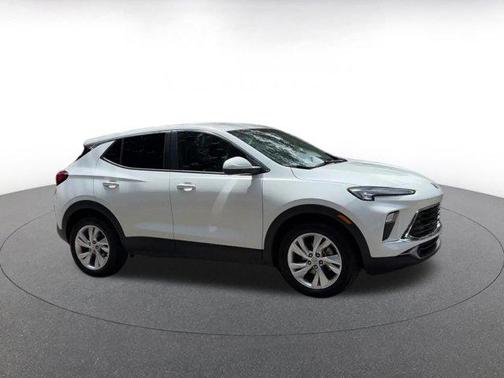 Summit White 2025 Buick Encore GX Preferred