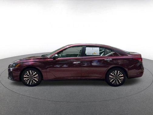 Garnet Pearl Metallic 2025 Nissan Altima SV FWD
