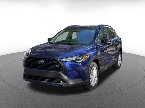 2025 Toyota Corolla Cross LE