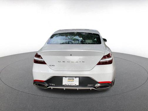 2025 Genesis G70 2.5T RWD