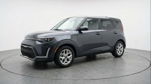 Gravity Gray 2025 Kia Soul LX