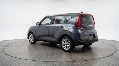 Gravity Gray 2025 Kia Soul LX