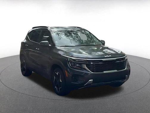 Gravity Gray 2025 Kia Seltos S