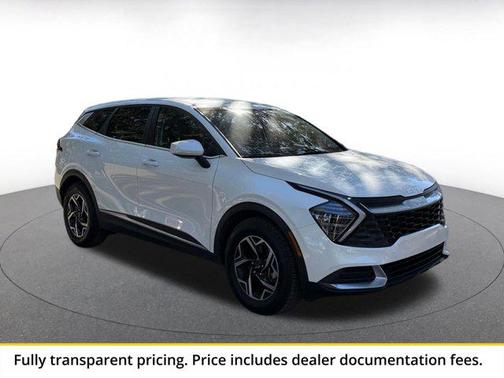 Snow White Pearl 2025 Kia Sportage LX