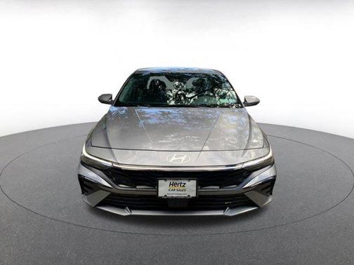 2025 Hyundai ELANTRA SEL