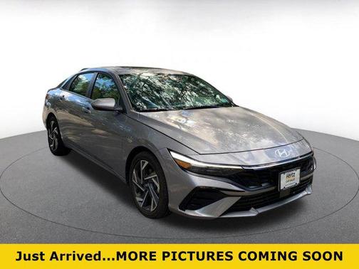 2025 Hyundai ELANTRA SEL