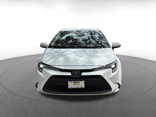 Ice Cap 2025 Toyota Corolla LE