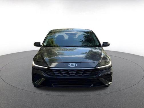 2025 Hyundai ELANTRA HEV Limited