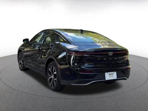 2025 Toyota Crown XLE