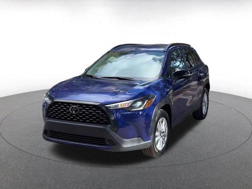 2025 Toyota Corolla Cross LE