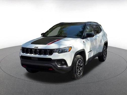 2025 Jeep Compass Trailhawk