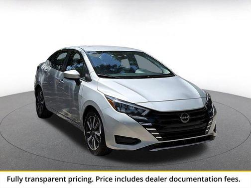 Brilliant Silver Metallic 2025 Nissan Versa 1.6 SV