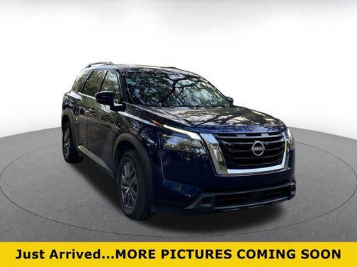 2025 Nissan Pathfinder SV FWD