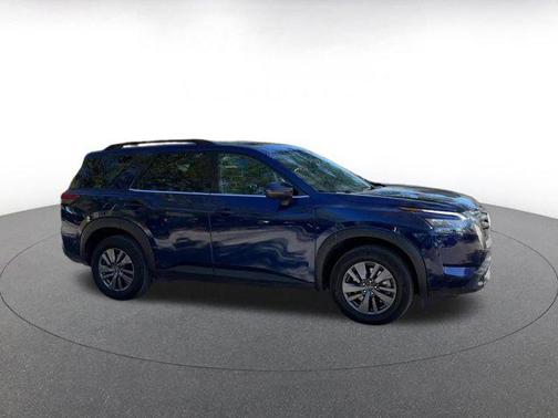 2025 Nissan Pathfinder SV FWD