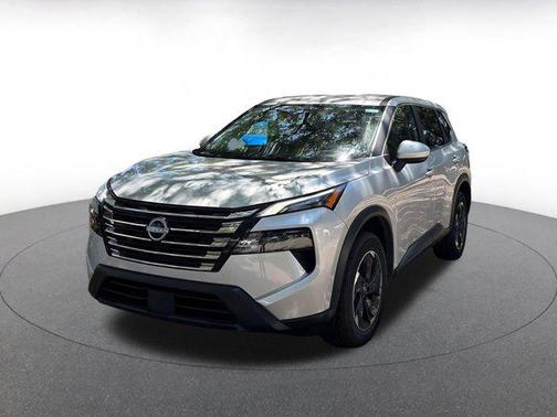 Brilliant Silver Metallic 2025 Nissan Rogue SV