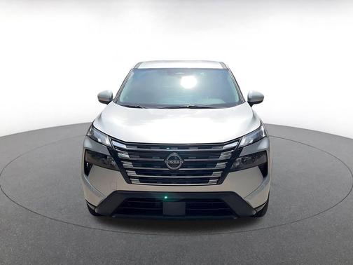 Brilliant Silver Metallic 2025 Nissan Rogue SV
