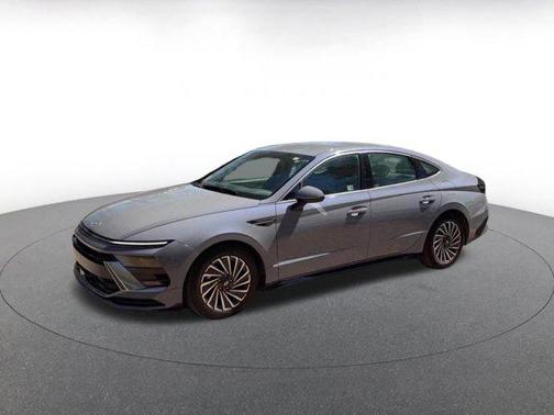 2025 Hyundai SONATA Hybrid SE