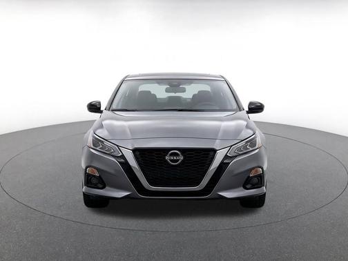 Gun Metallic 2025 Nissan Altima SV FWD
