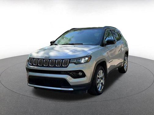 Silver Zynith Metallic Clearcoat 2025 Jeep Compass Limited