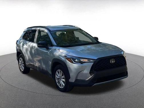 2025 Toyota Corolla Cross LE