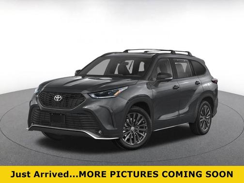 Gray 2025 Toyota Highlander XSE