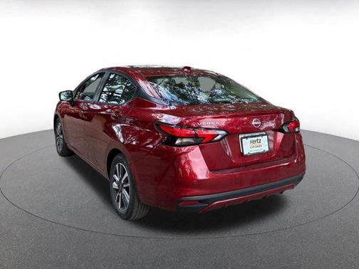 Scarlet Ember Tintcoat 2025 Nissan Versa 1.6 SV