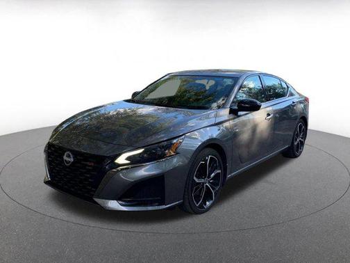 2025 Nissan Altima SR FWD