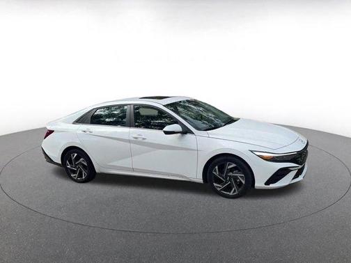 2025 Hyundai ELANTRA HEV Limited