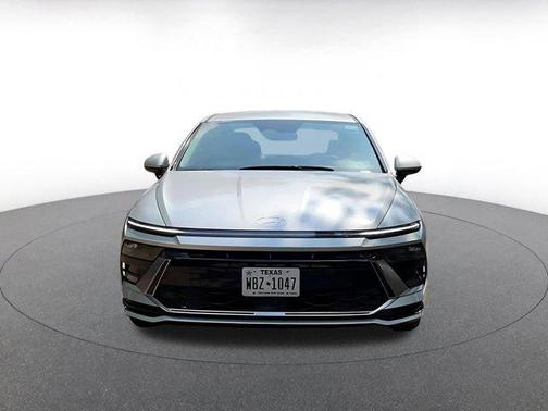 Aero Silver 2025 Hyundai SONATA SEL