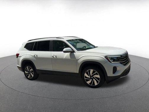2024 Volkswagen Atlas 2.0T SE w/Technology 4MOTION