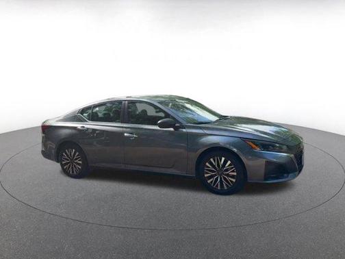 Gun Metallic 2025 Nissan Altima SV FWD