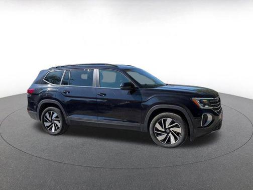 2025 Volkswagen Atlas 2.0T SE w/Technology 4MOTION