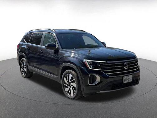 2025 Volkswagen Atlas 2.0T SE w/Technology 4MOTION