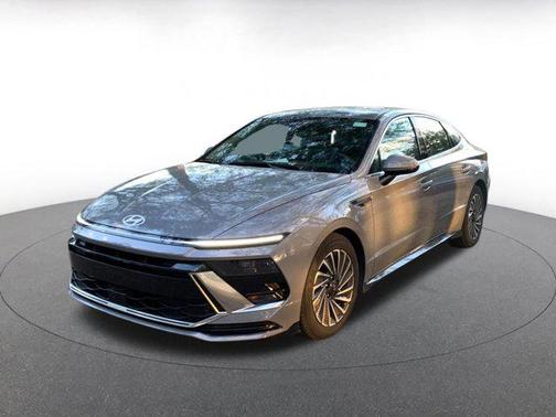 2025 Hyundai SONATA Hybrid SE