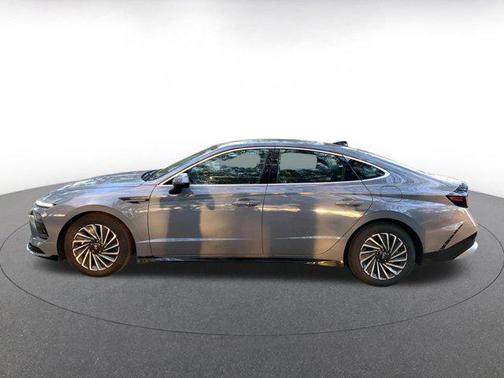 2025 Hyundai SONATA Hybrid SE