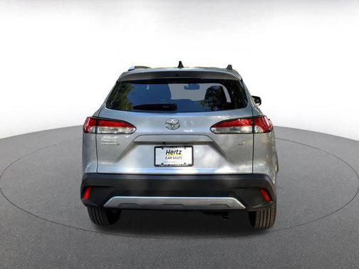 2025 Toyota Corolla Cross LE